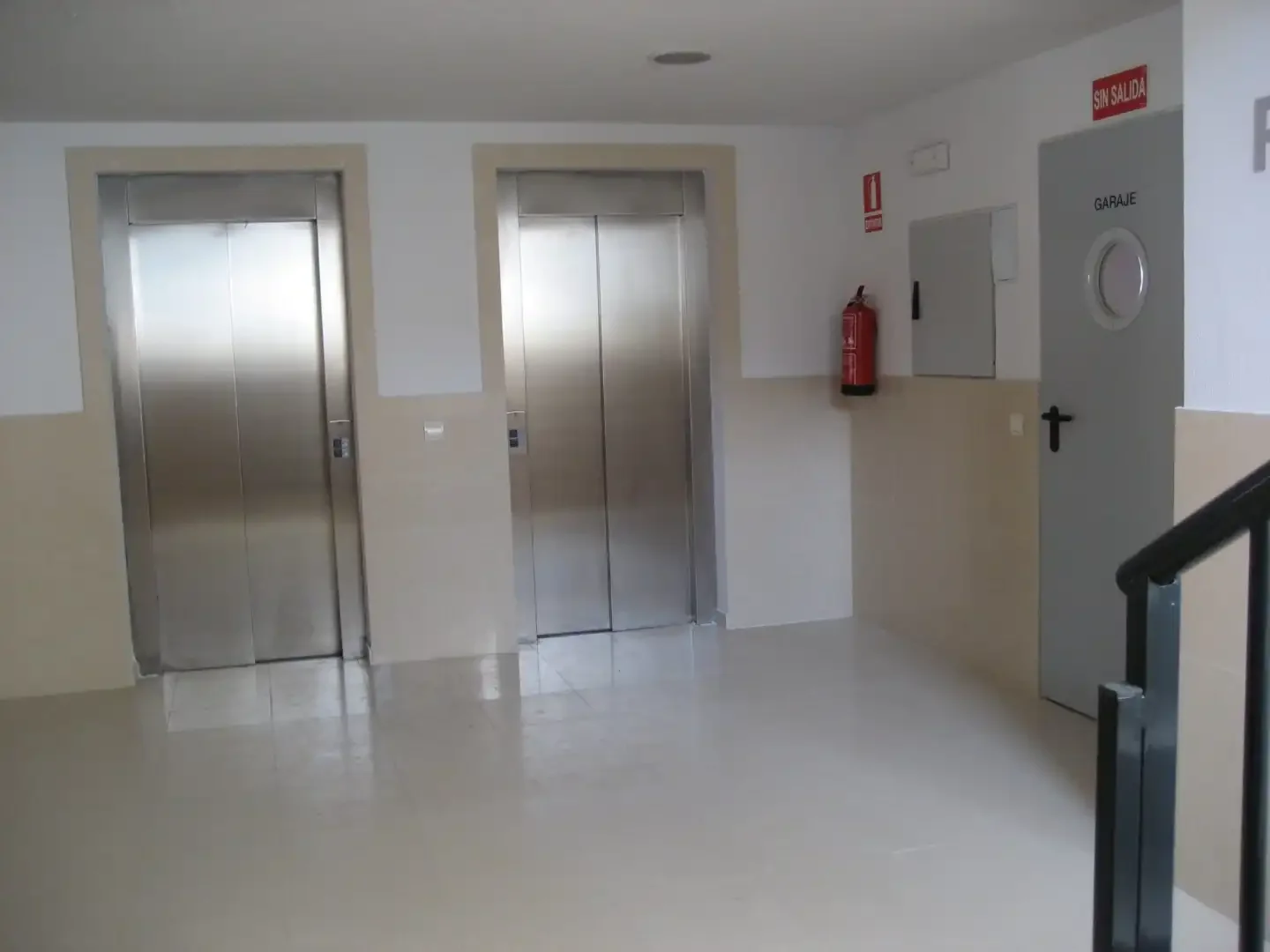 Piso en  Calle de Julián Camarillo 48 - Foto 13