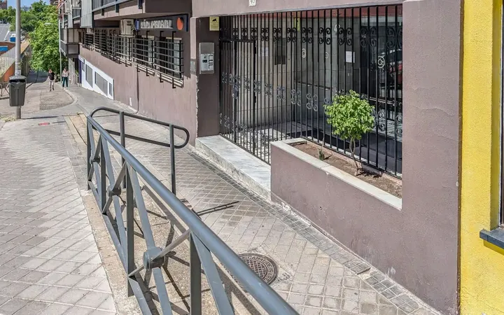 Piso en  Avenida de Pablo Iglesias 48 - Foto 27