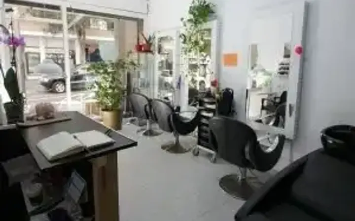 Local comercial en Barcelona, Navas - Foto 1