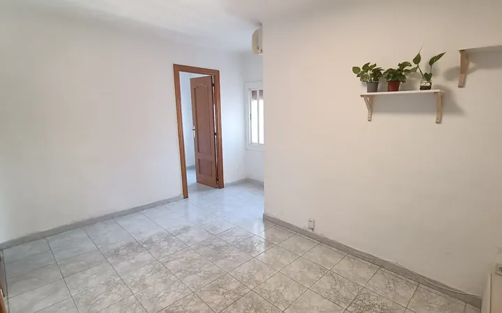 Piso en  Carrer de Romaní - Foto 2
