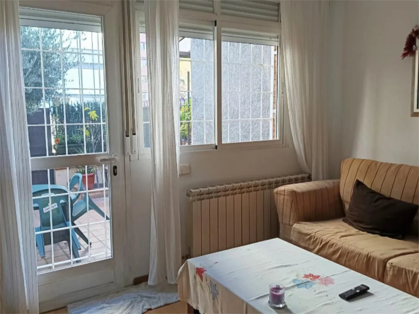 Casa adosada en  Calle Castromonte 28