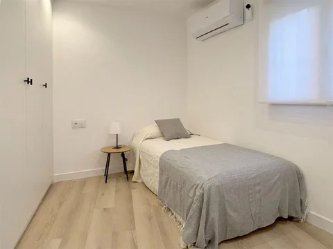 Piso en  Calle de San Leopoldo 10 - Foto 4