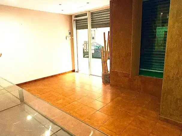 Local comercial en  Carrer del Doctor Giné i Partagàs 24 - Foto 3