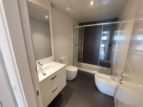 Piso en  Calle de Carlos y Guillermo Fernández Shaw 1 - Foto 17