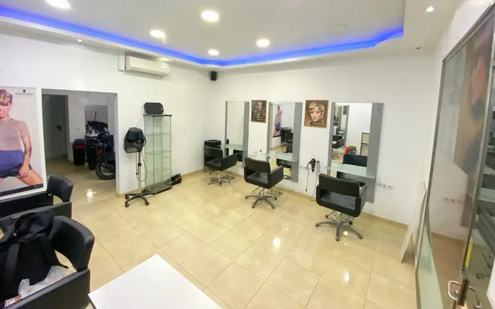Local comercial en  Carrer de Blai 41 - Foto 1