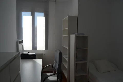 Alquiler de piso en Avenida de la Reina Victoria, 54 - Foto 14
