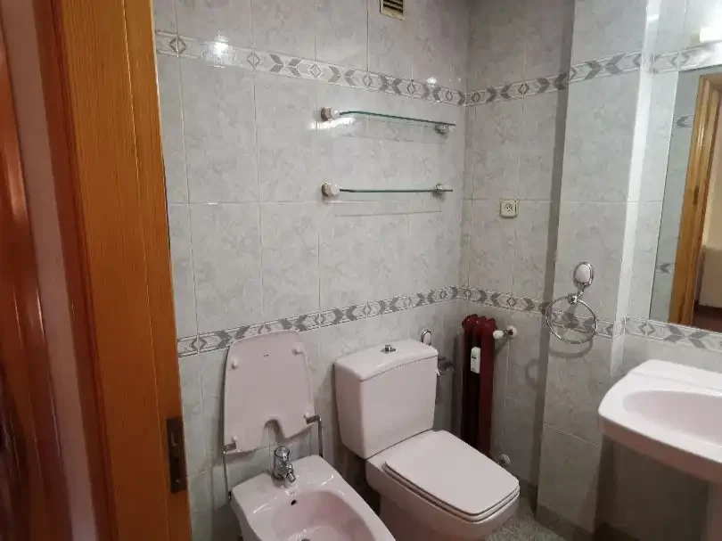 Piso en  Calle de Coslada 18 - Foto 3