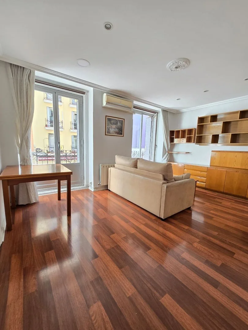 Piso en calle de Ponzano, 23