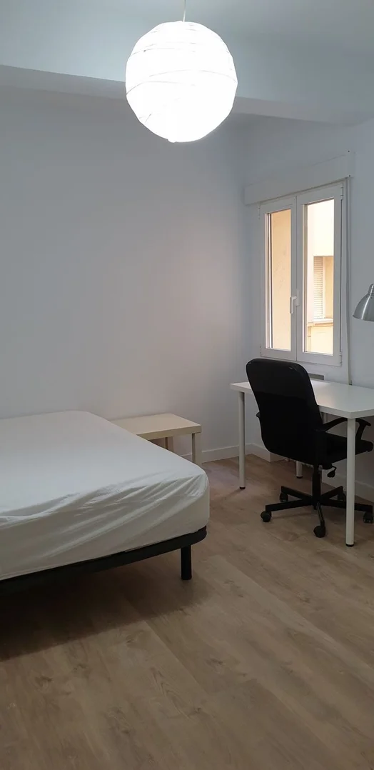 Piso en calle de Guzmán el Bueno, 104 - Foto 8