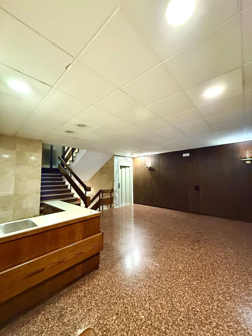 Alquiler de piso en Gran Via de Carles III, 53 - Foto 8