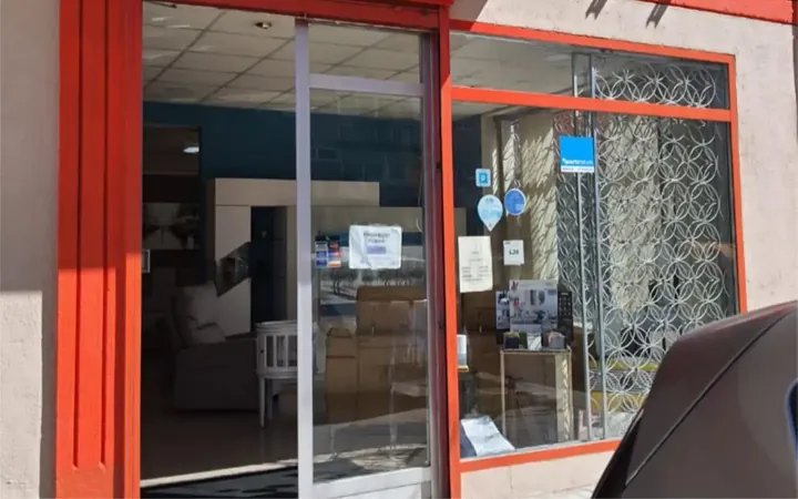 Local comercial en  Calle de San Claudio 69 - Foto 4