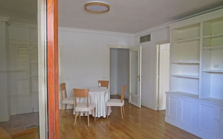 Piso en Paseo del General Martínez Campos, 32, Almagro - Foto 2