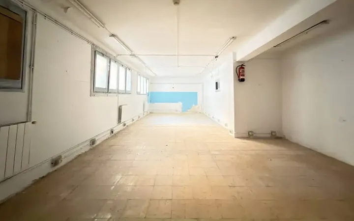 Local comercial en  Calle AGUDELLS 81 - Foto 2