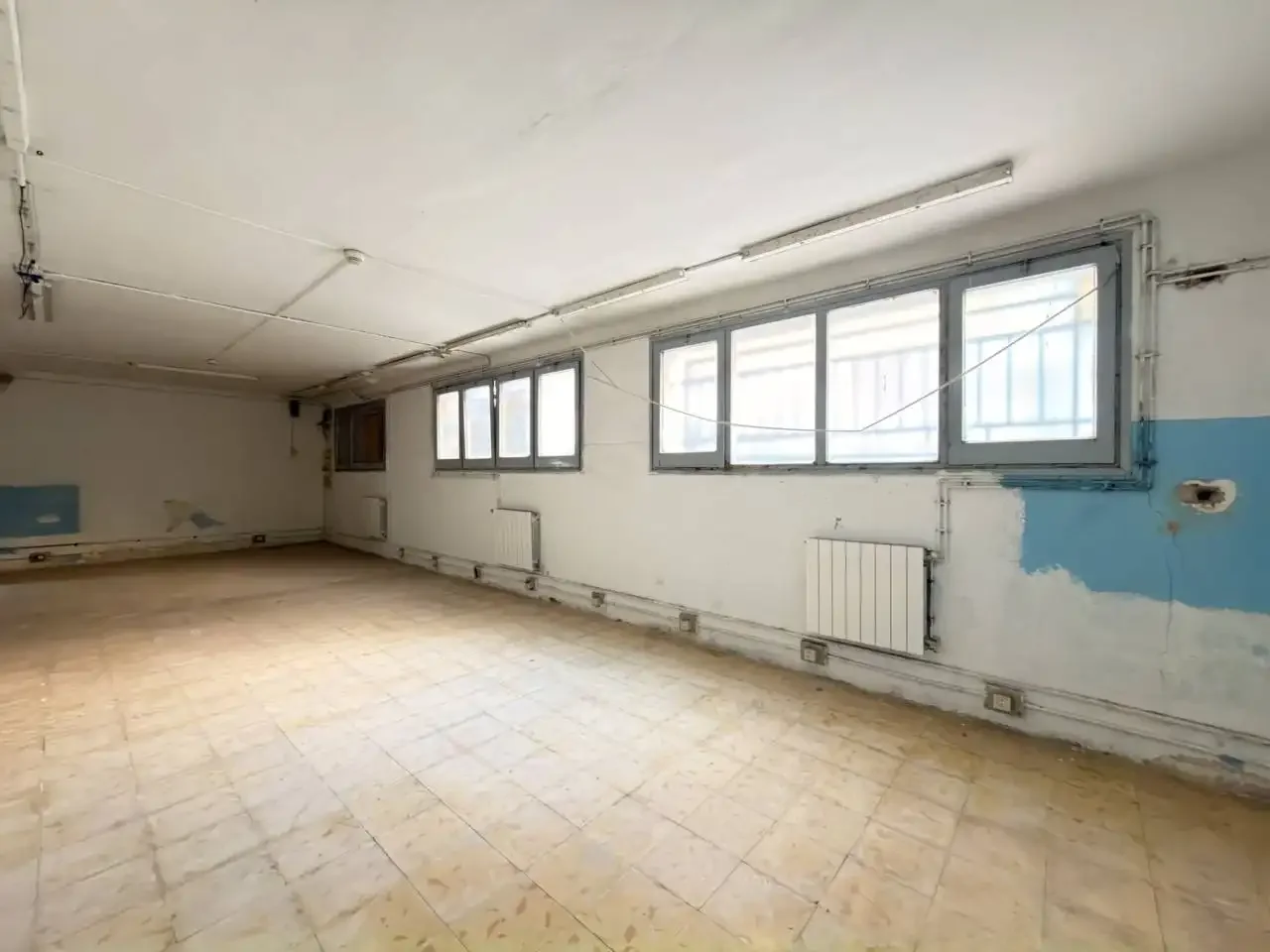 Local comercial en  Calle AGUDELLS 81 - Foto 4