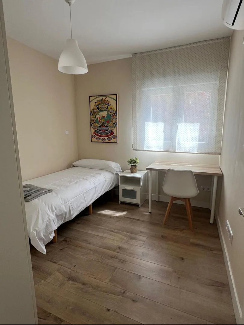 Piso en Calle de Pinos Baja, 13, Valdeacederas - Foto 3