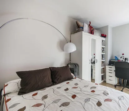 Piso en calle de Santiago de Compostela, 28 - Foto 3