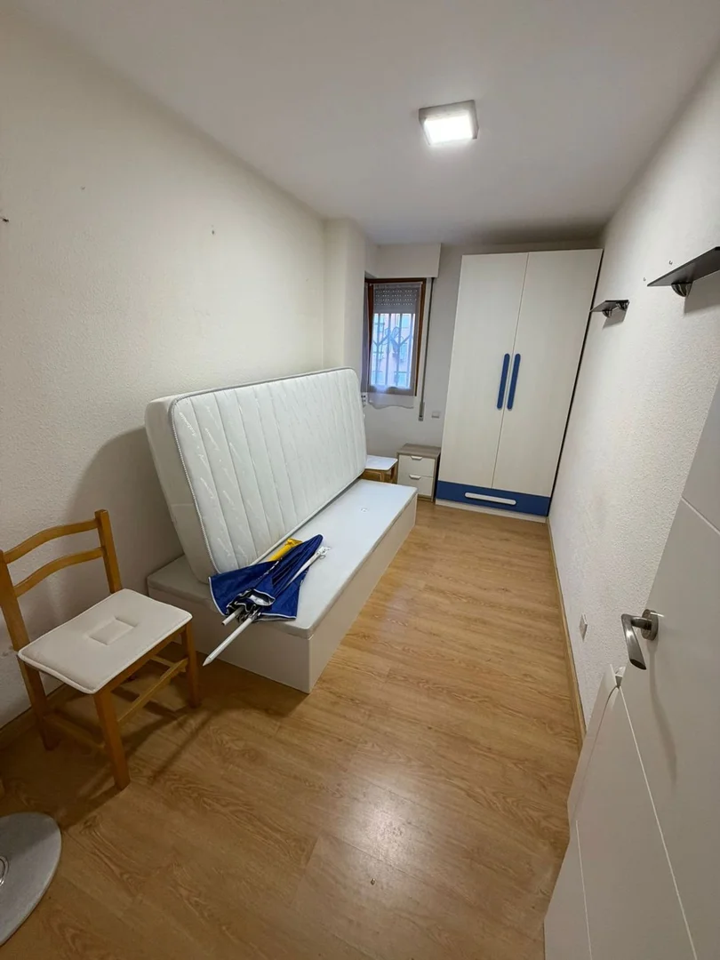 Piso en avenida de Pablo Neruda, 100 - Foto 4