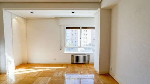 Piso en calle de Guzmán el Bueno, 102 - Foto 11