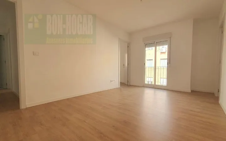 Piso en Calle Leonor Góngora, Los Rosales - Foto 3