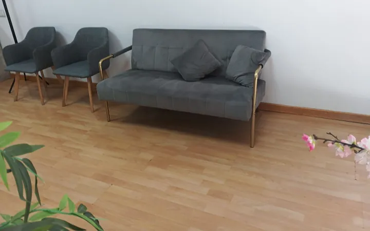 Clínica de fisioterapia en El Camp de l'Arpa del Clot, El Camp de l'Arpa del Clot - Foto 9