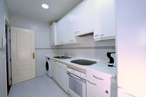 Alquiler de piso en Huertas-Cortes - Foto 6