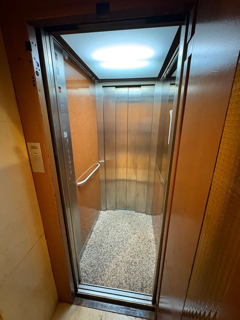 Piso en calle de la Infanta Mercedes, 105 - Foto 11