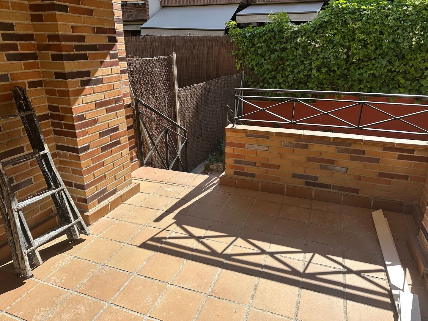 Chalet adosado en Calle de la Cueva de Montesinos, Tres Olivos - Valverde - Foto 4