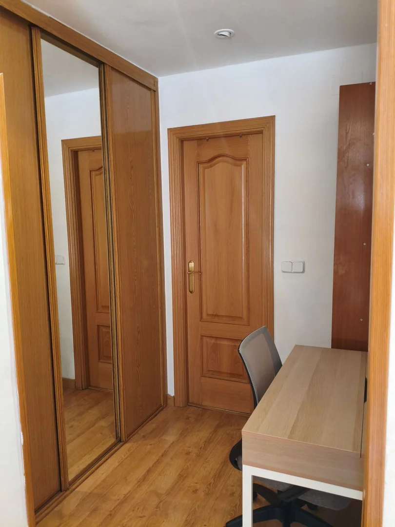 Estudio en Calle hernán cortés, 14 - Foto 4