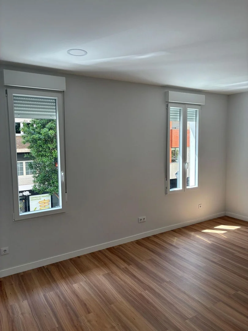 Piso en calle de Menorca, 21 - Foto 3