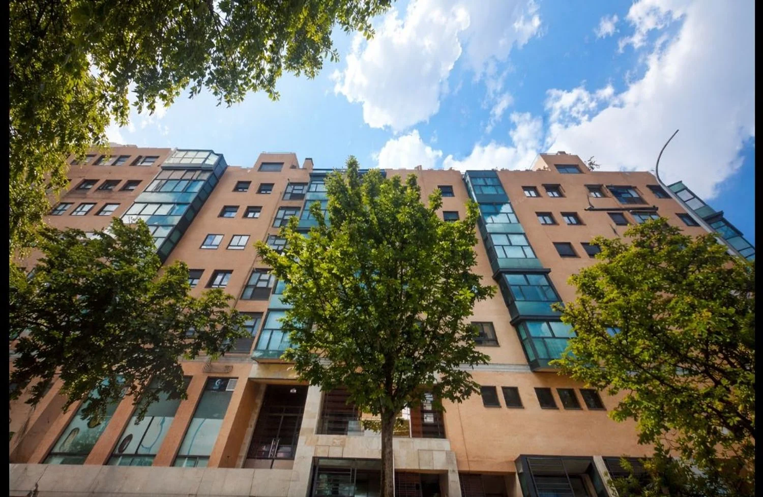 Piso en avenida de Camilo José Cela, 2807