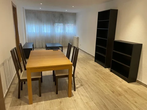 Piso en calle Pico de los Artilleros, 88 - Foto 3