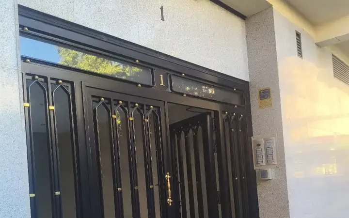 Piso en  Calle de Ángel Luis de la Herrán 1 - Foto 1
