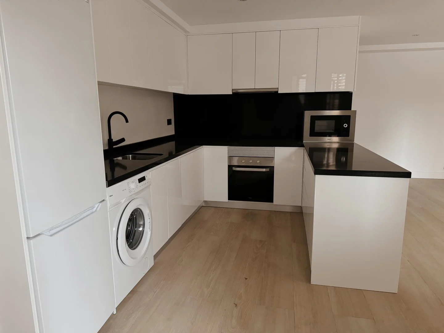 Piso en  Calle de Pedro Rico 27 - Foto 8