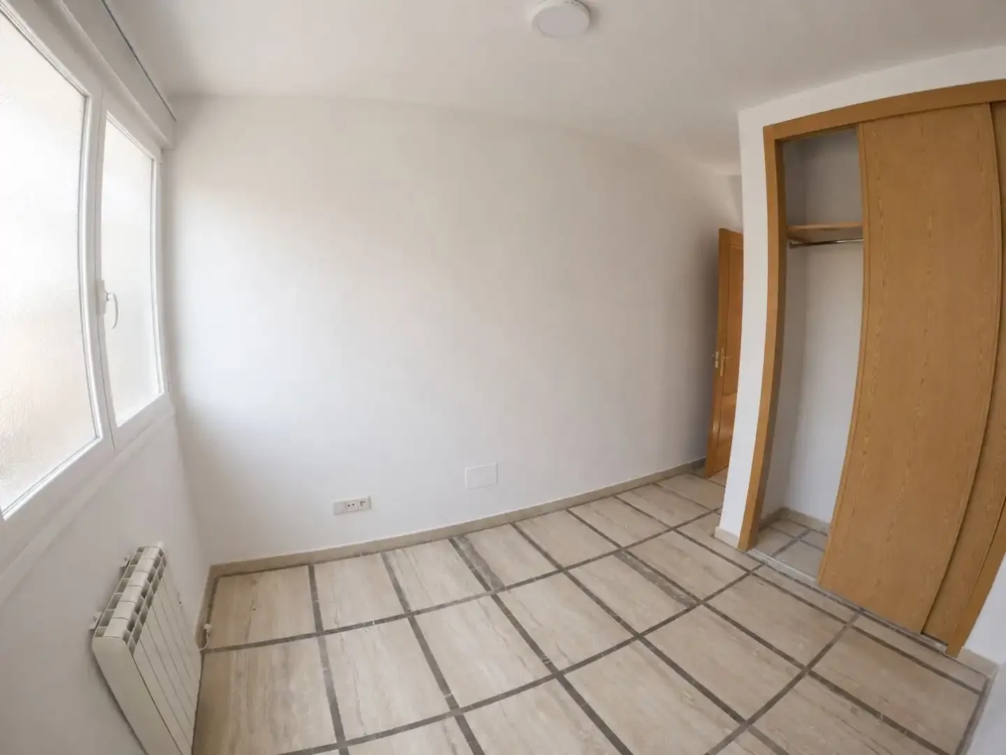 Piso en  Calle del Puerto Canfranc 4 - Foto 5