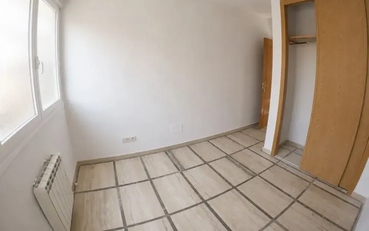 Piso en  Calle del Puerto Canfranc 4 - Foto 5