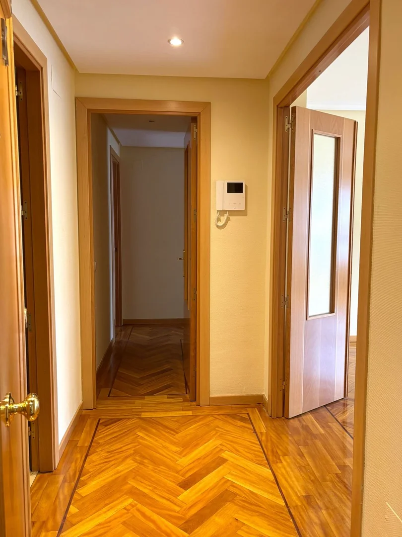 Piso en calle de Bustamante, 22 - Foto 4