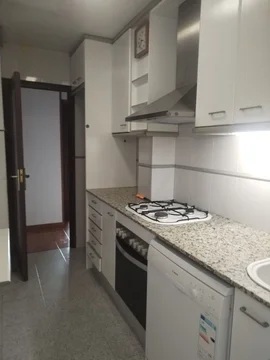 Piso en Barrio La Salut - Foto 12