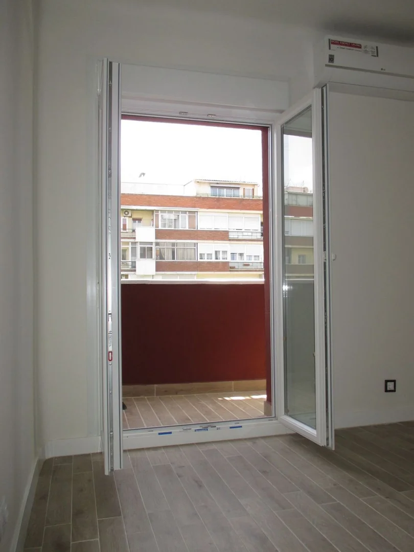 Piso en avenida Donostiarra, 21 - Foto 3