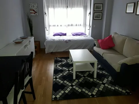 Estudio en calle de Sor Ángela de la Cruz, 43 - Foto 1