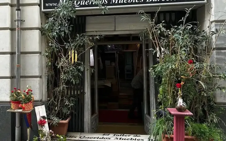 Local comercial en  Carrer d'Hercegovina 16 - Foto 1