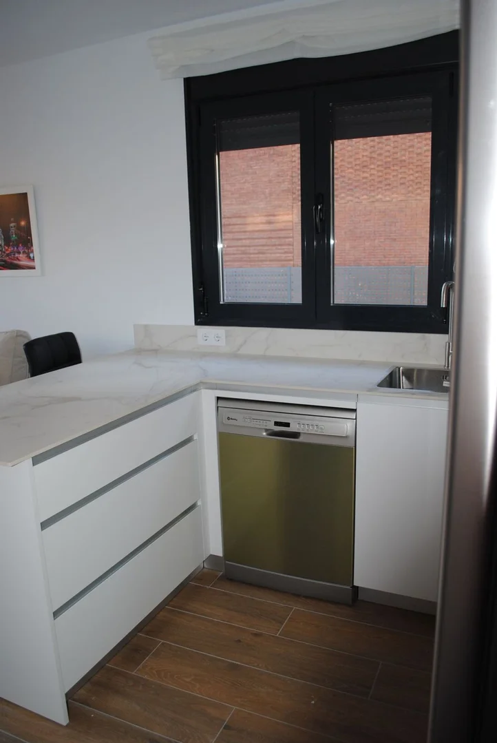 Piso en calle de los Pirineos, 49 b - Foto 4