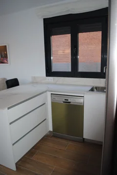 Piso en calle de los Pirineos, 49 b - Foto 4