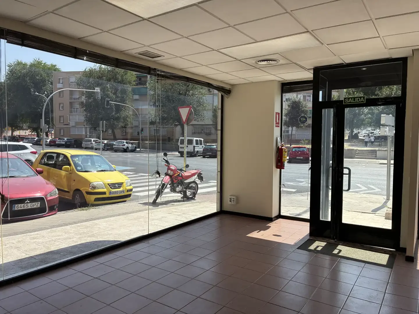 Local comercial en  Calle del Corregidor Diego de Valderrábano 1A - Foto 4