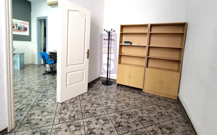 Local comercial en  AMILCAR - Foto 8