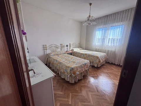 Piso en calle de Juan Esplandiú, 12 - Foto 2