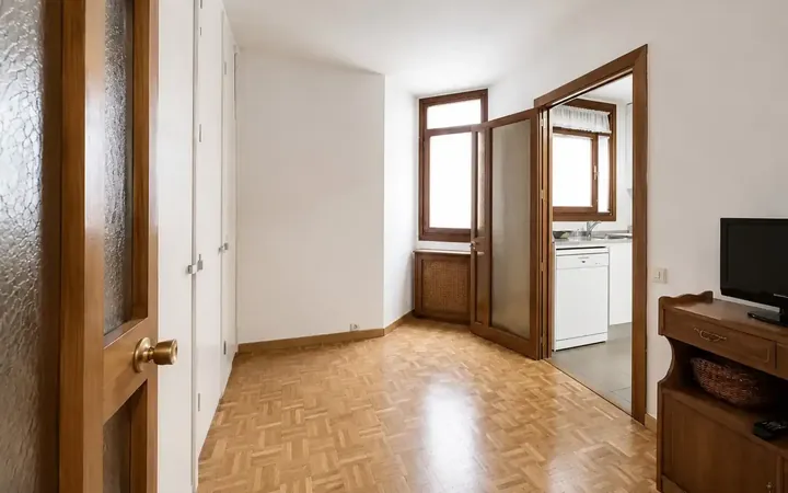 Piso en  Calle de Fernández de los Ríos 93 - Foto 4