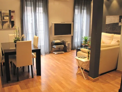 Piso en calle de Fernández de los Ríos, 92 - Foto 2