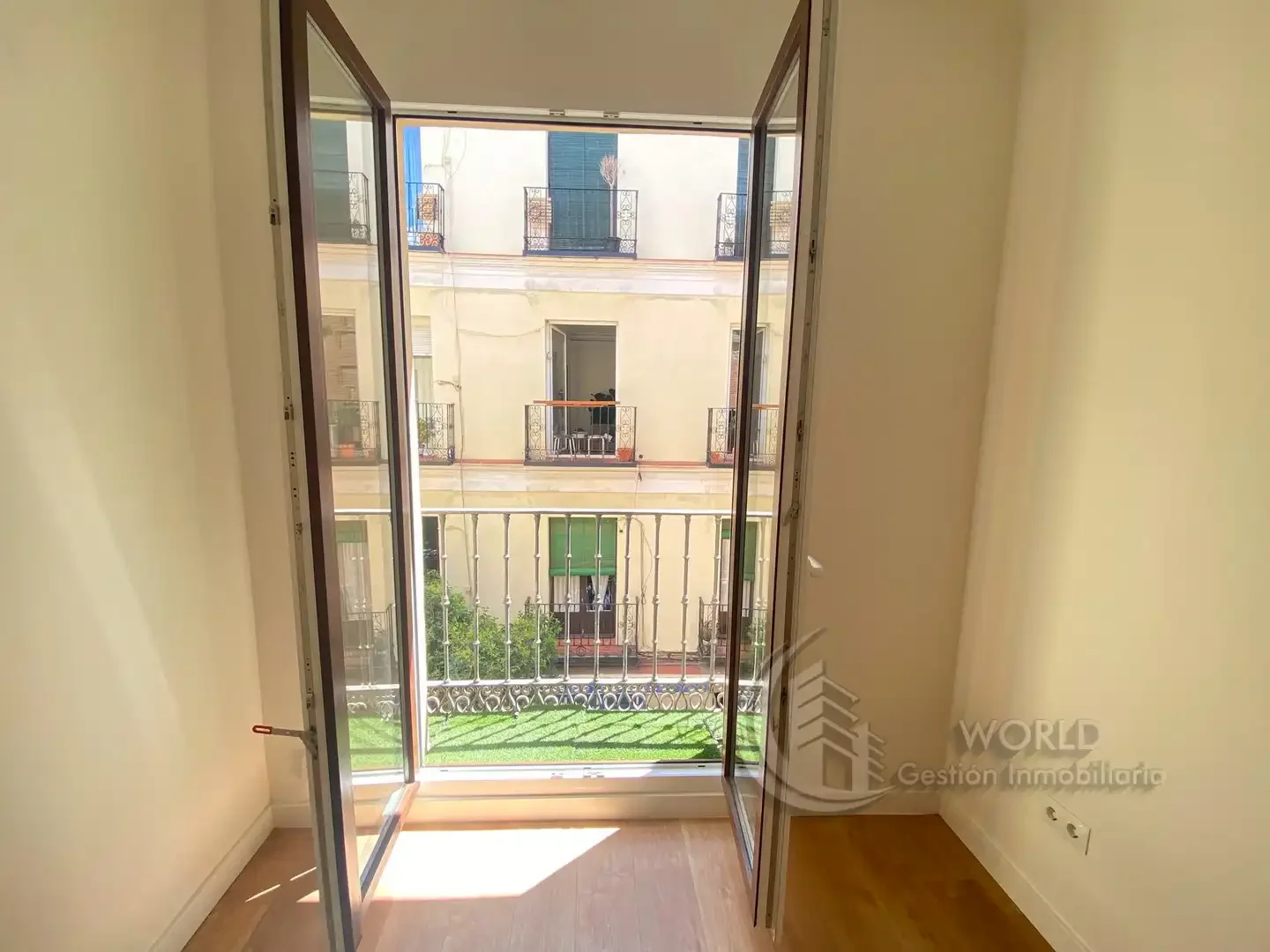 Piso en  Calle de Pelayo - Foto 2