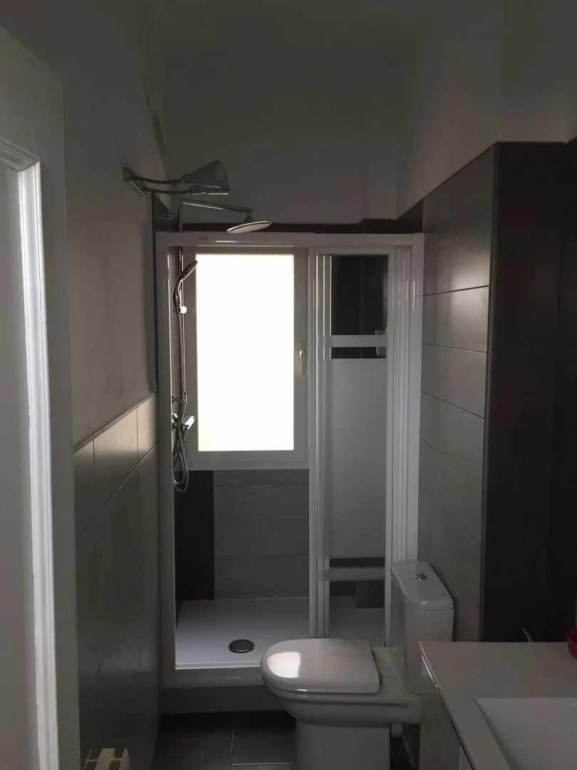 Piso en calle de Guzmán el Bueno, 65 - Foto 11