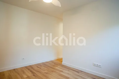 Piso en calle de Avefría - Foto 2